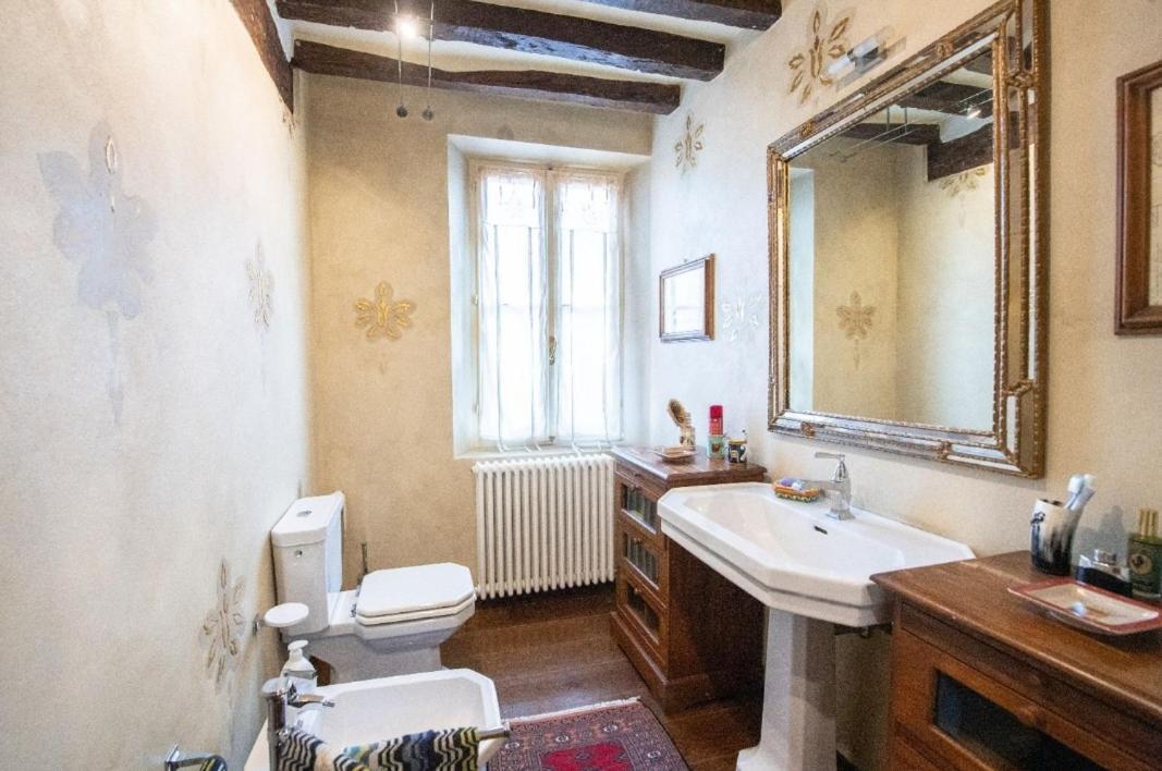 Villa Ottocentesca Immersa Nel Verde Montecavolo Zewnętrze zdjęcie
