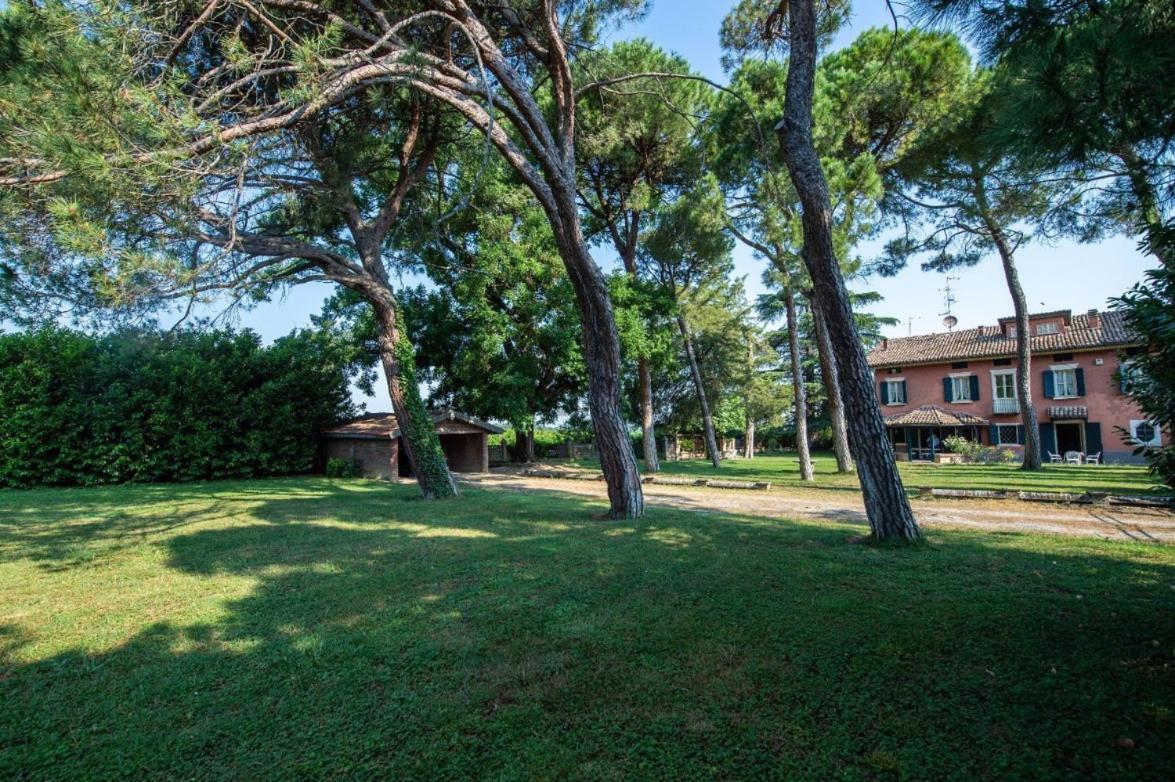 Villa Ottocentesca Immersa Nel Verde Montecavolo Zewnętrze zdjęcie
