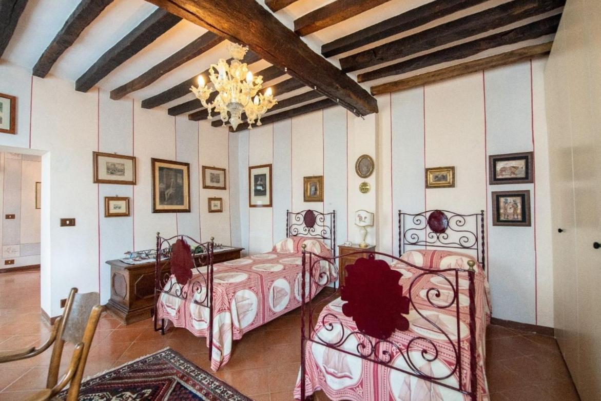 Villa Ottocentesca Immersa Nel Verde Montecavolo Zewnętrze zdjęcie